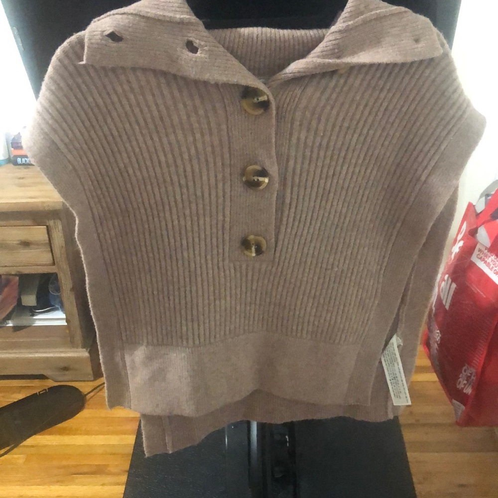 Zara brown knit sweater with side slit